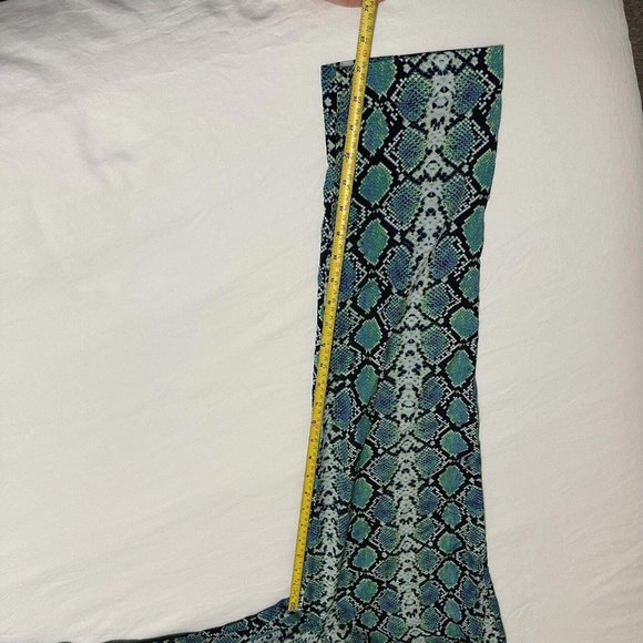 Women’s BCBGMaxazria Dress Pants Blue Snake Print Size S Small needs sew - Picture 3 of 10